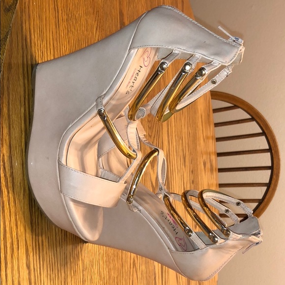 Heals - Picture 4 of 4